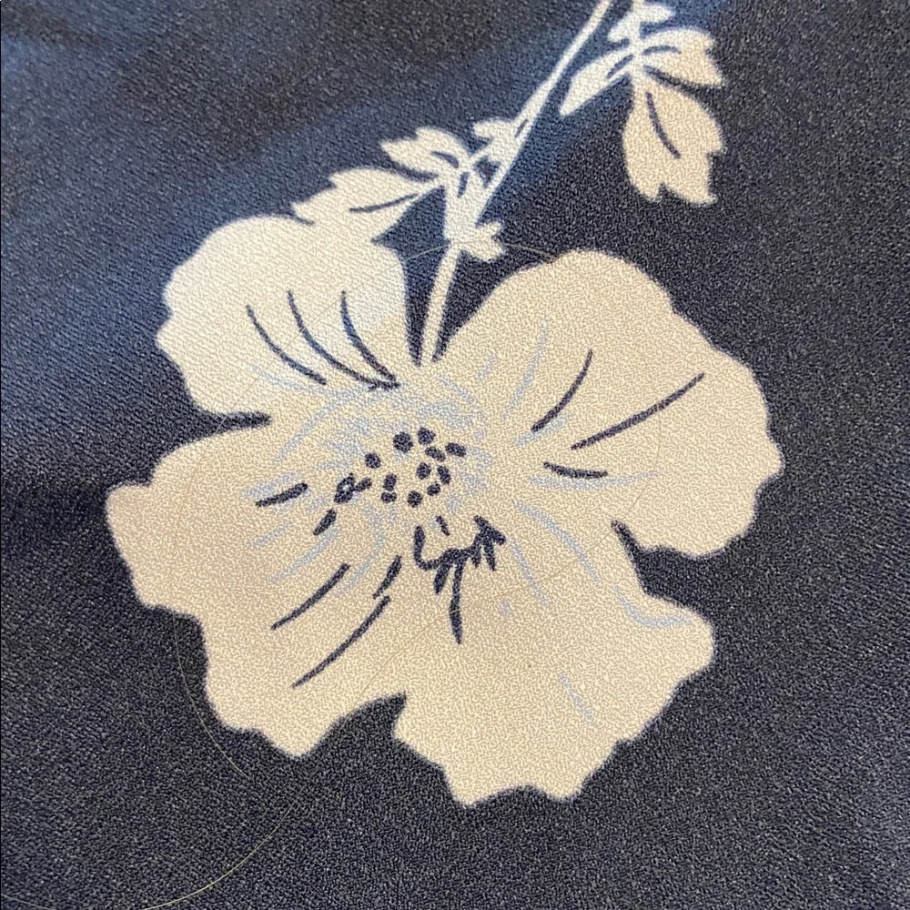 Banana Republic Navy and White Floral Dress size 4 brand new with tag length 35”